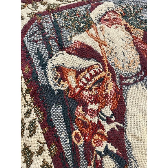 Goodwin Weavers Christmas Santa Woven Tapestry Throw Blanket 4’ x 5’ - Picture 3 of 5